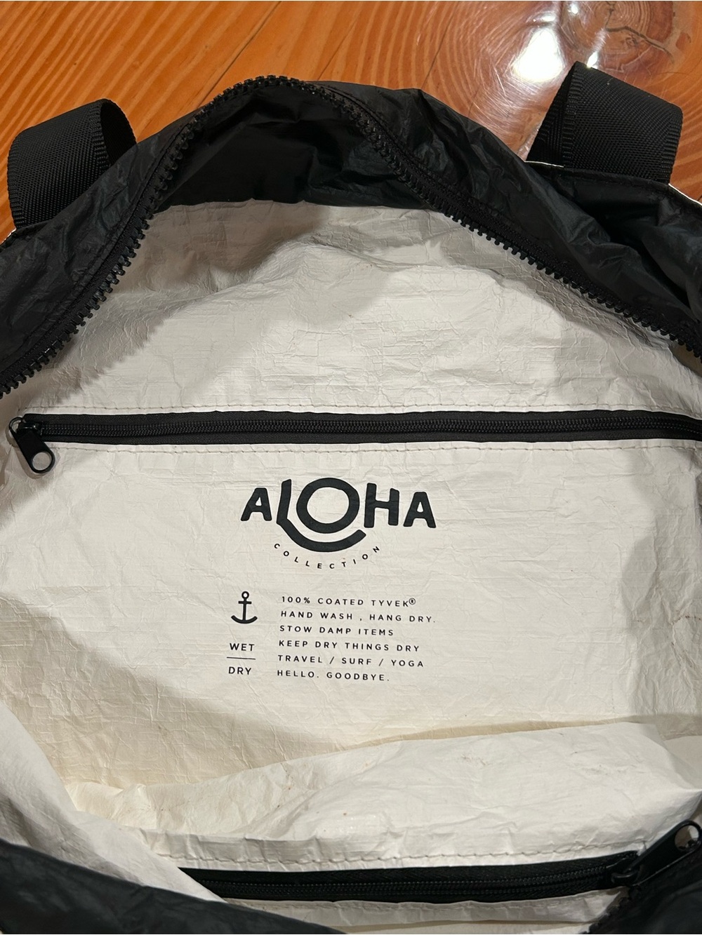 ALOHA Day Tripper Palm-Print Tote - Picture 7 of 15